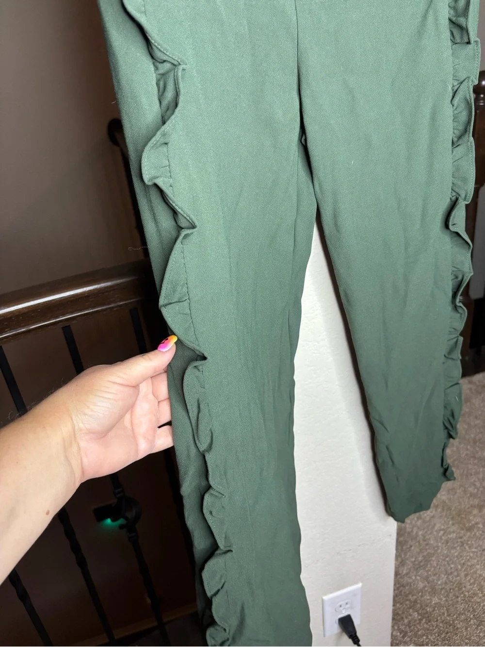 Shinestar Gold Ruffle Green Trousers Size M NEW Office Colorful Statement